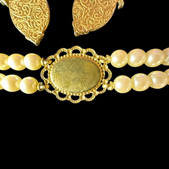 Vintage Victorian Style Floral Faux Pearl Bracelet W/ Matching Earrings - Picture 14 of 15